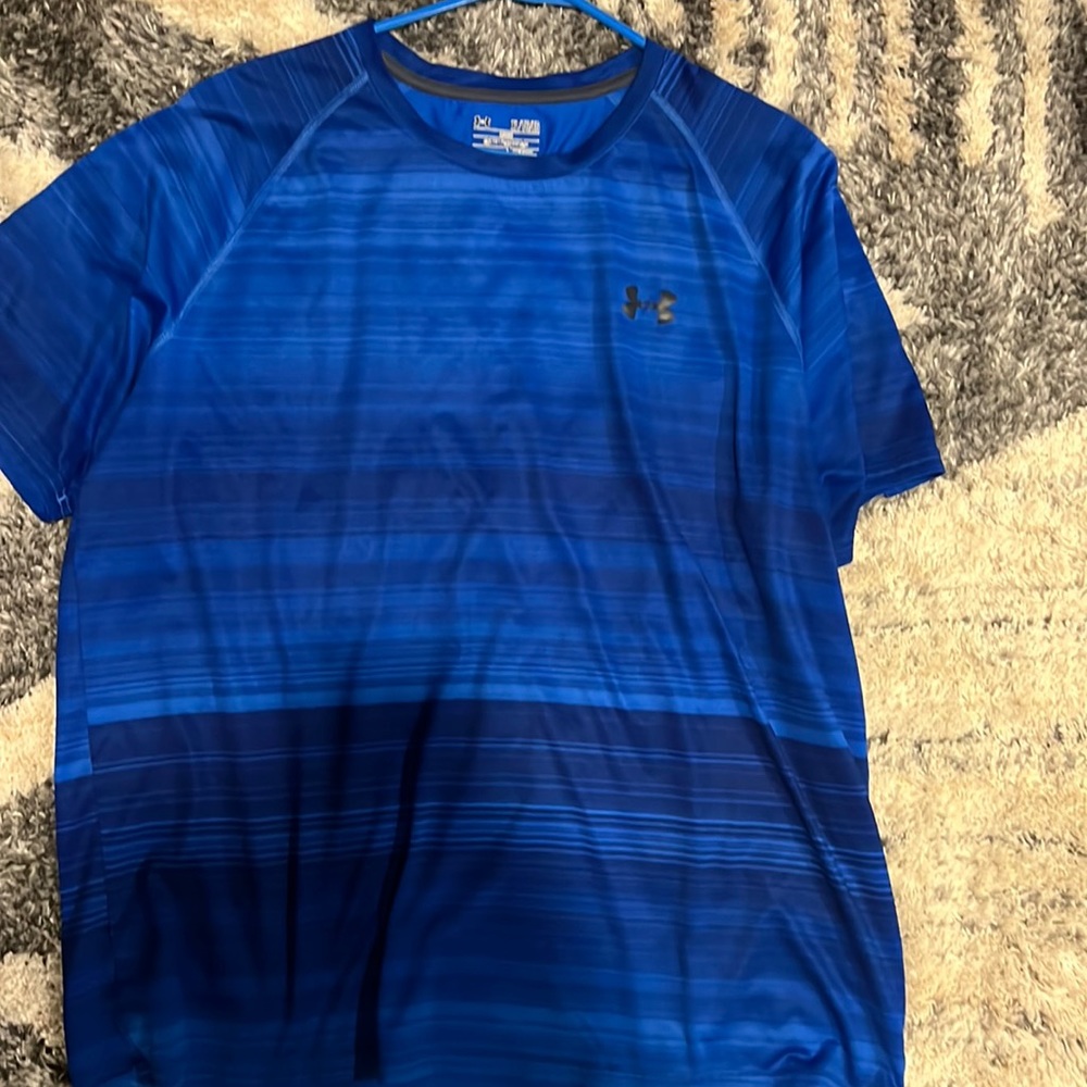 Blue under armor t ahirt. XL